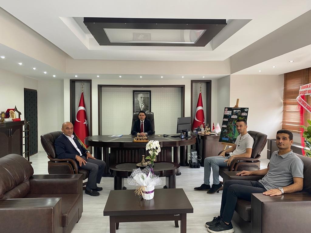 MHP İmamoğlu eski İlçe Başkanı Savaş AĞCA,  Sayın Kaymakamımızı makamında ziyaret etti. 